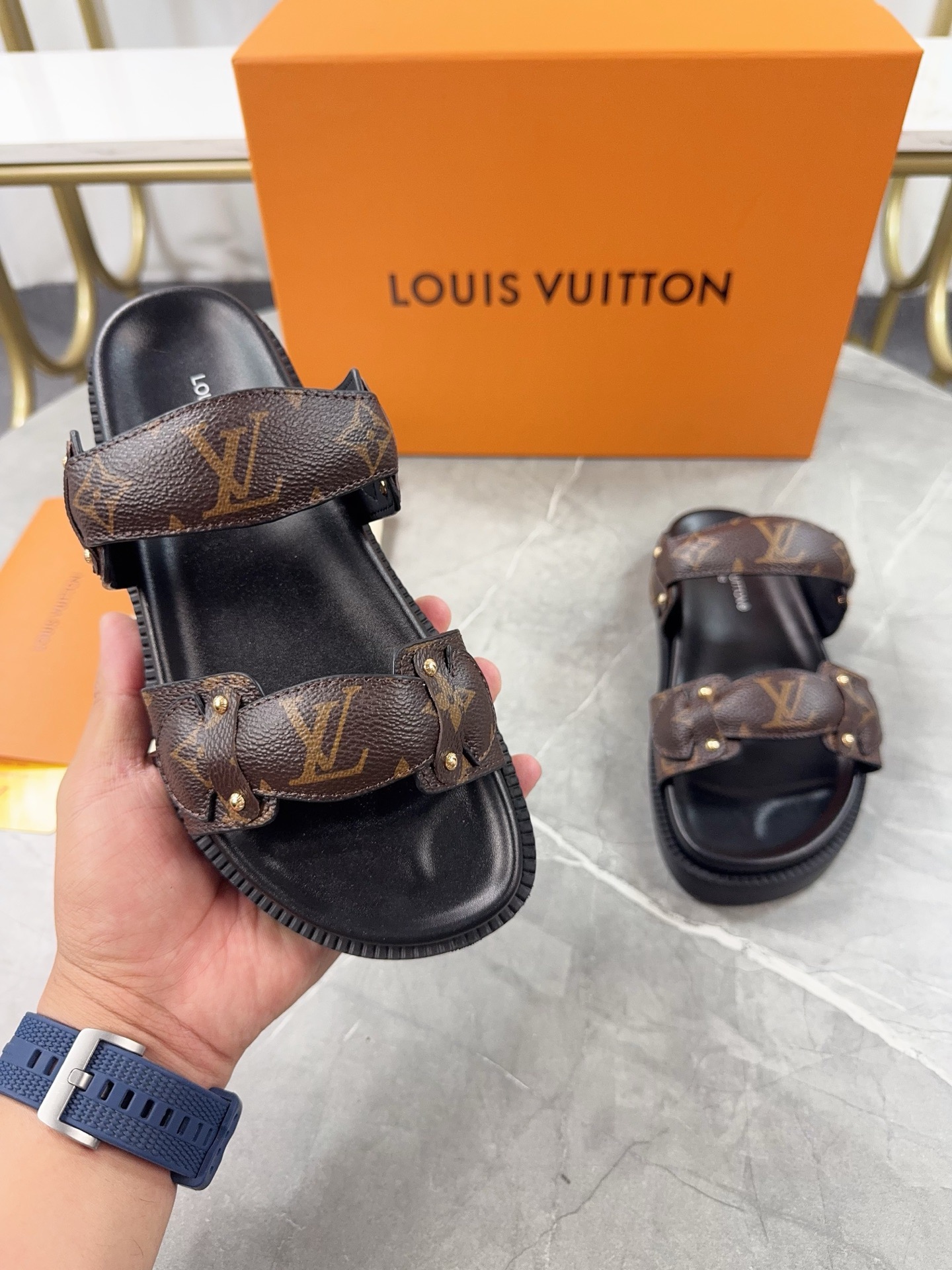 Women L*ouis V*uitton Top Sandals