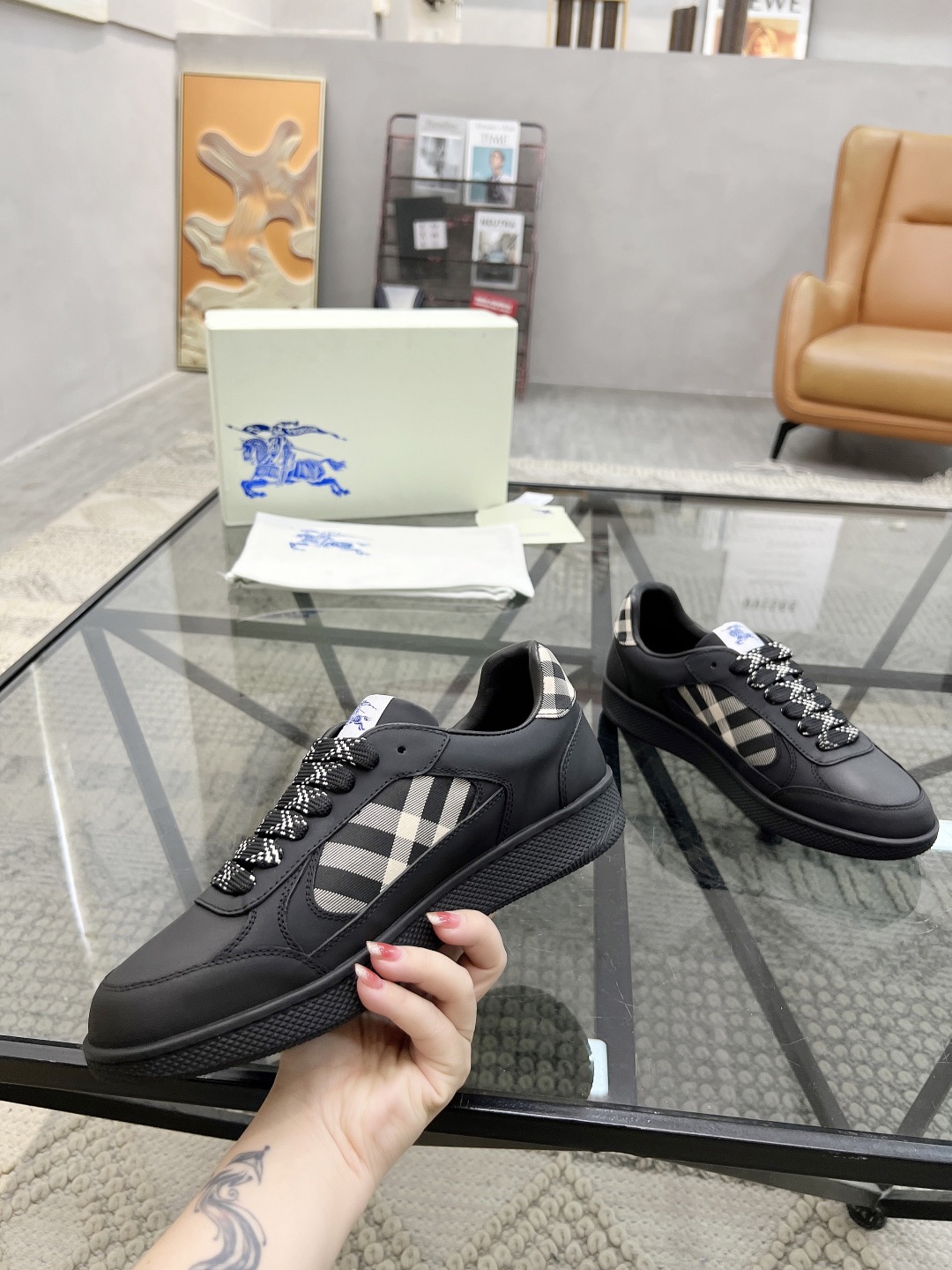 Men B*rberry Sneaker （）