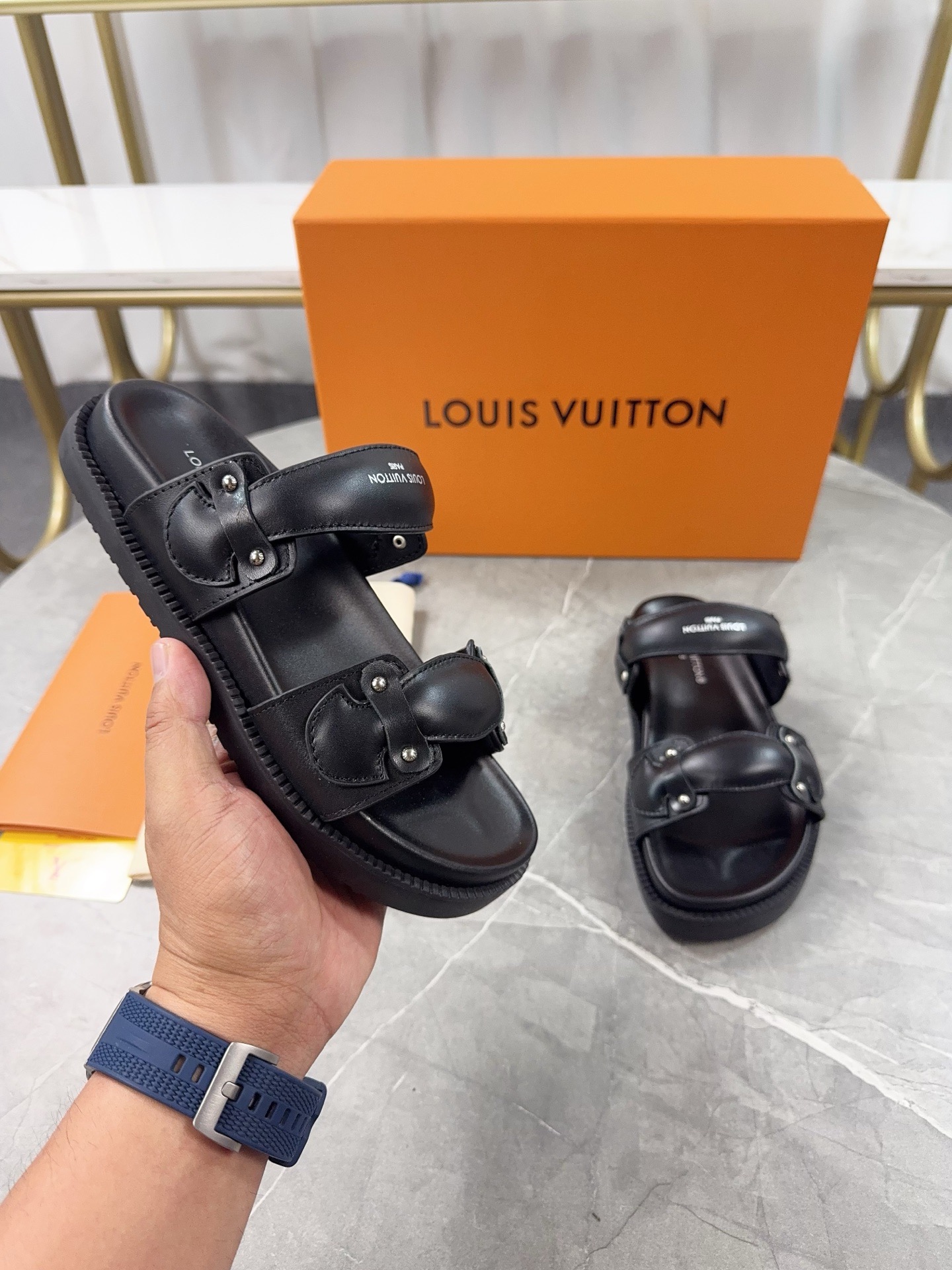 Women L*ouis V*uitton Top Sandals