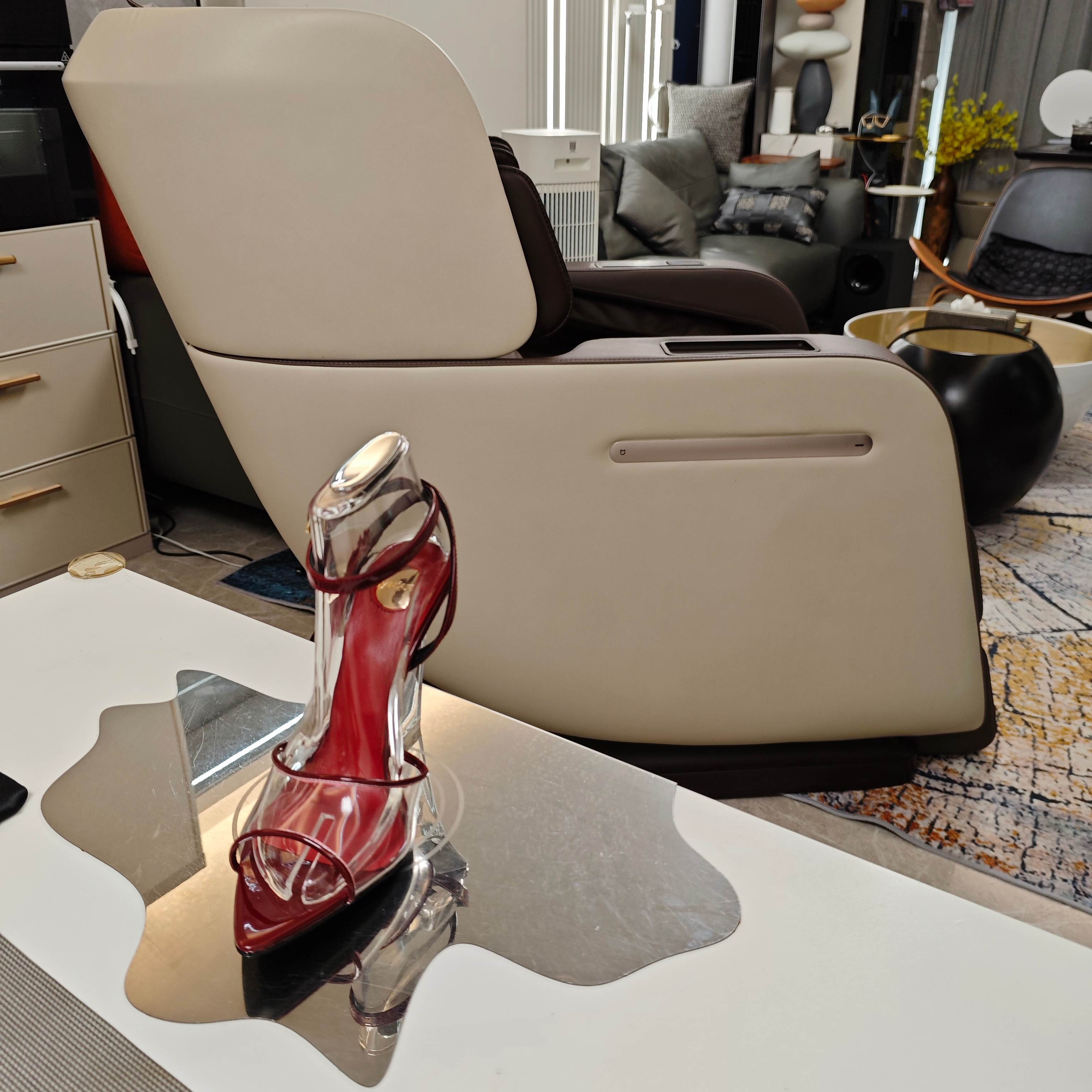 Women Y*SL Top Pumps