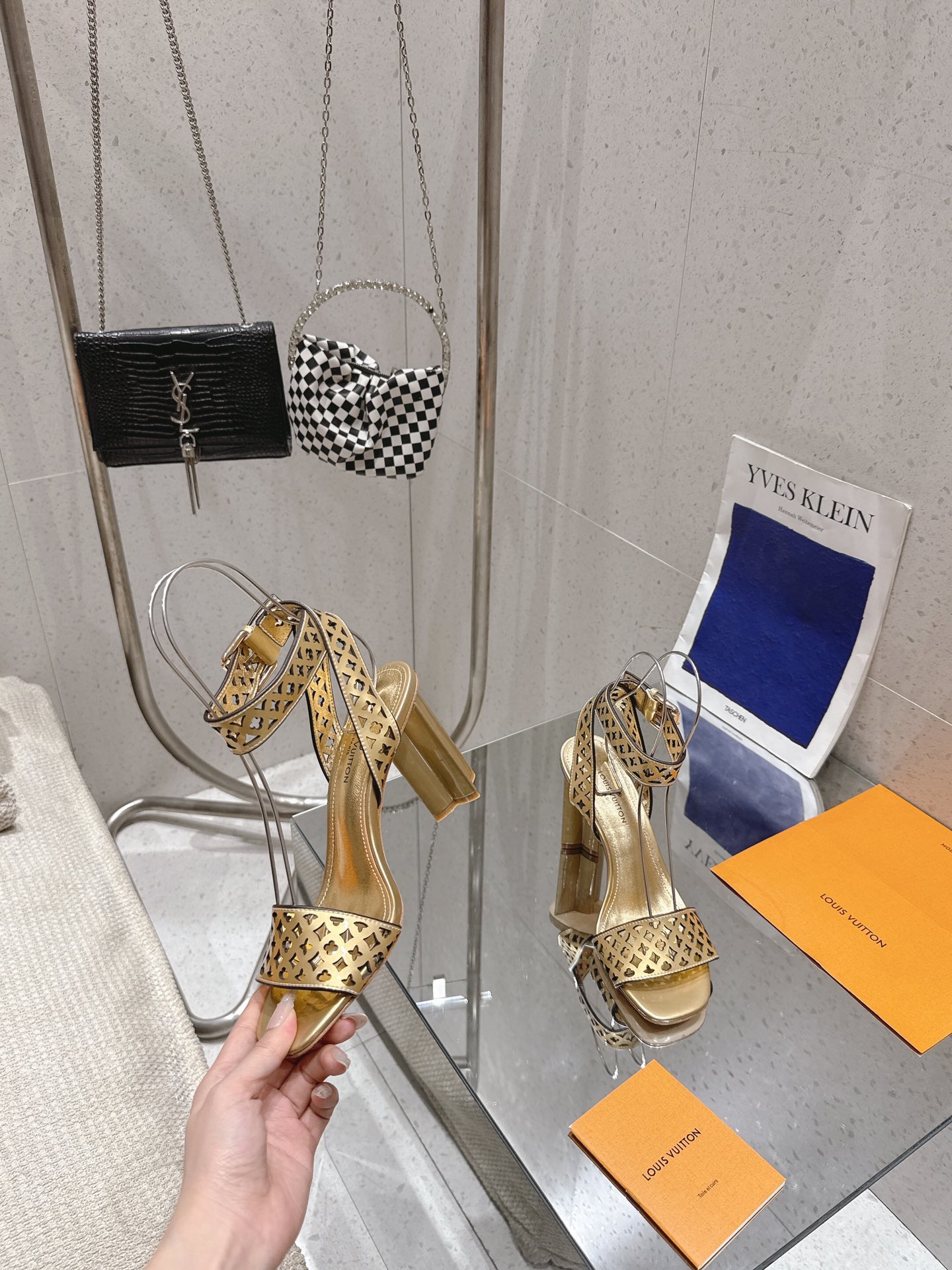 Women L*ouis V*uitton Top Sandals