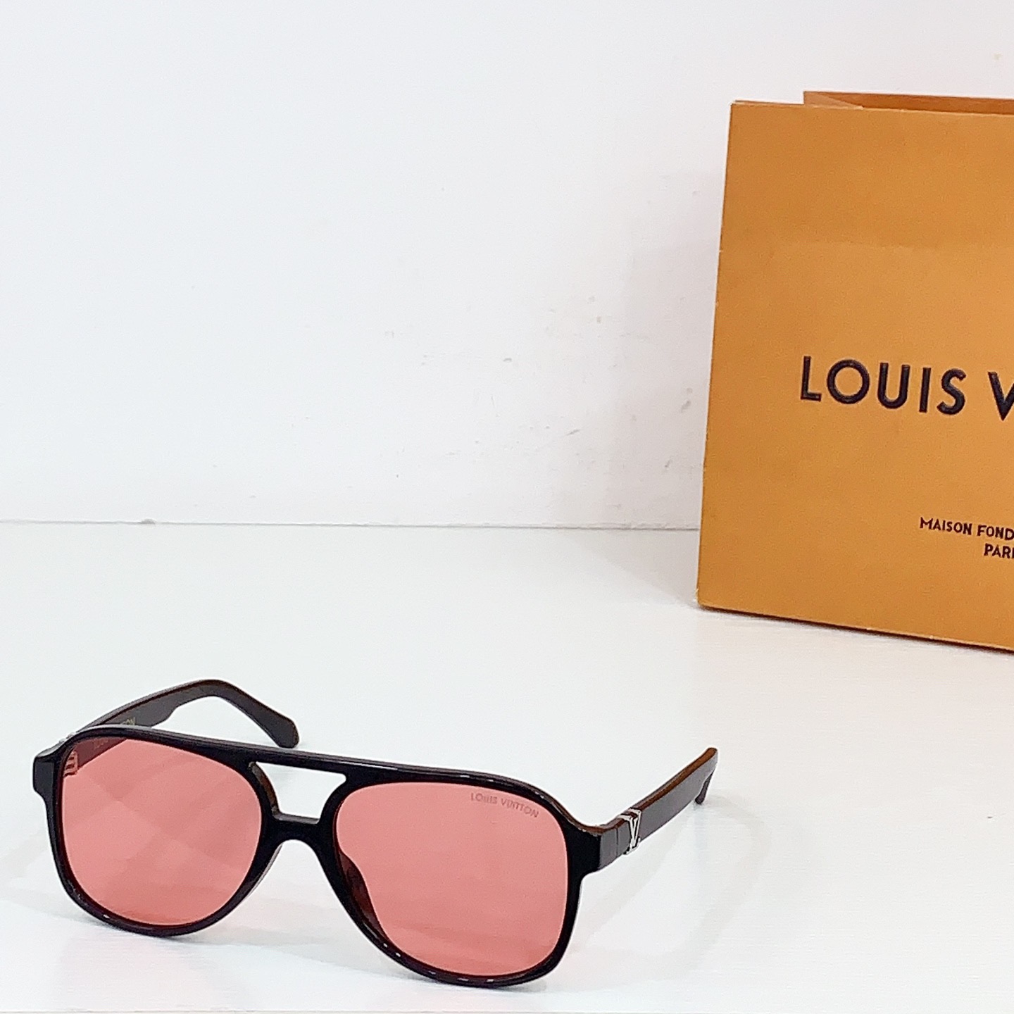 Top Quality L*ouis V*uitton Glasses