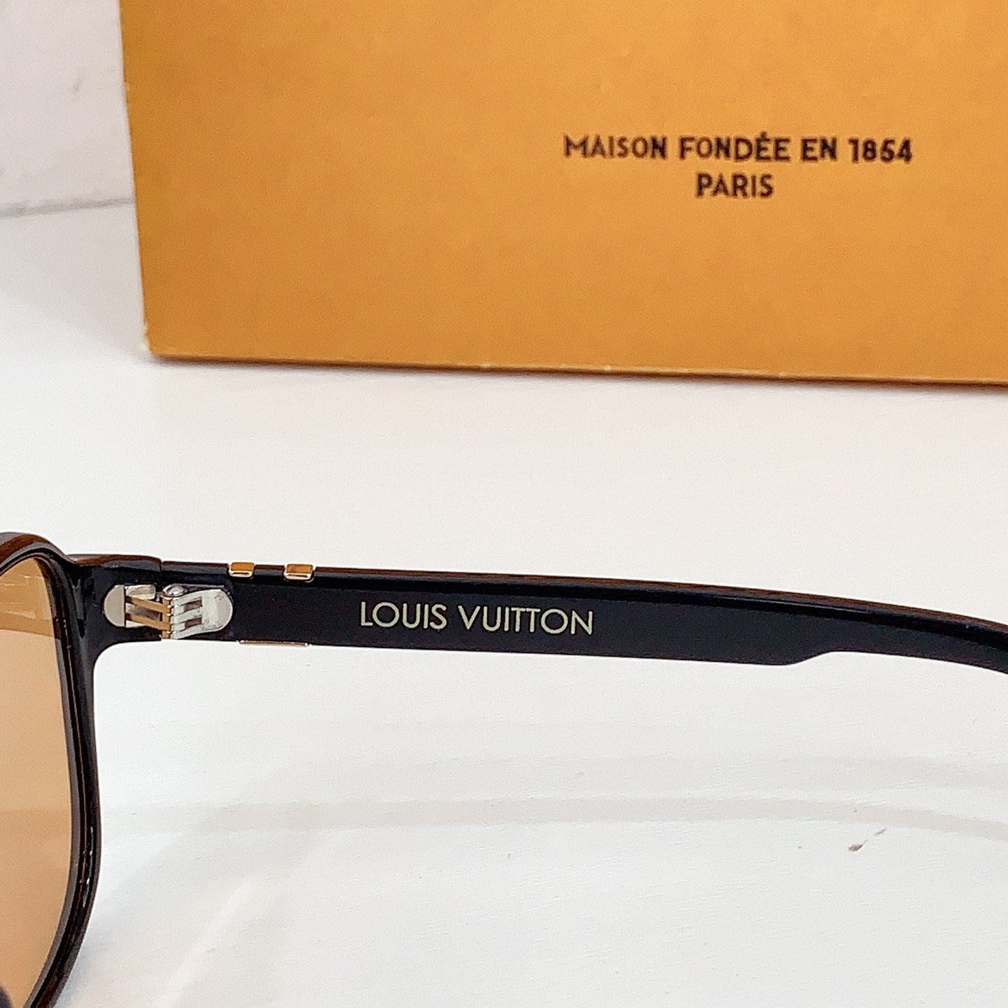 Top Quality L*ouis V*uitton Glasses