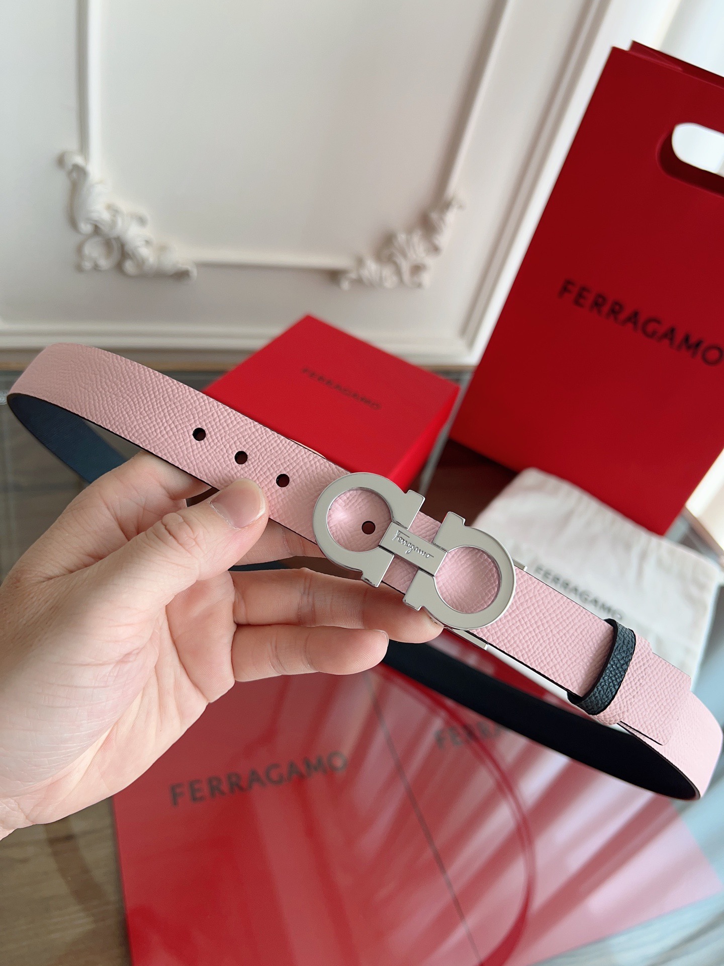 F*erragamo Top Version