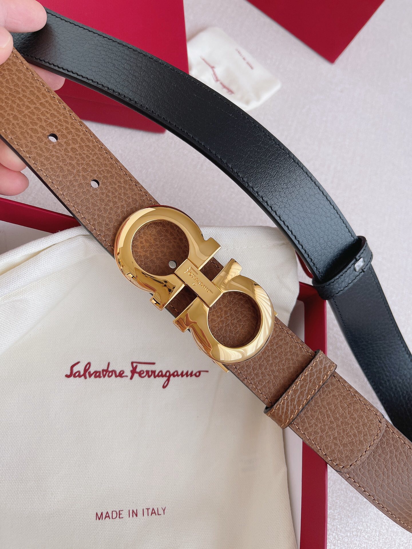 F*erragamo Top Version