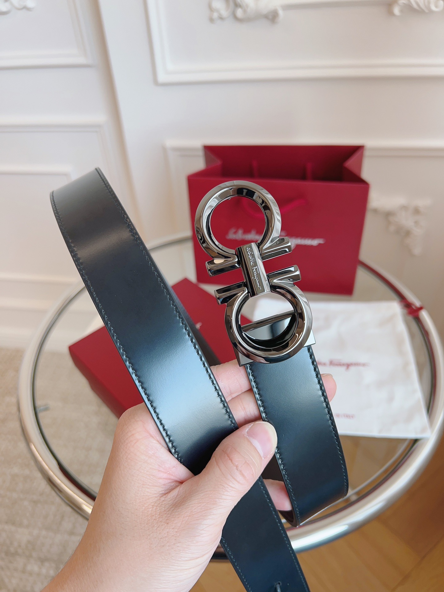 F*erragamo Top Version