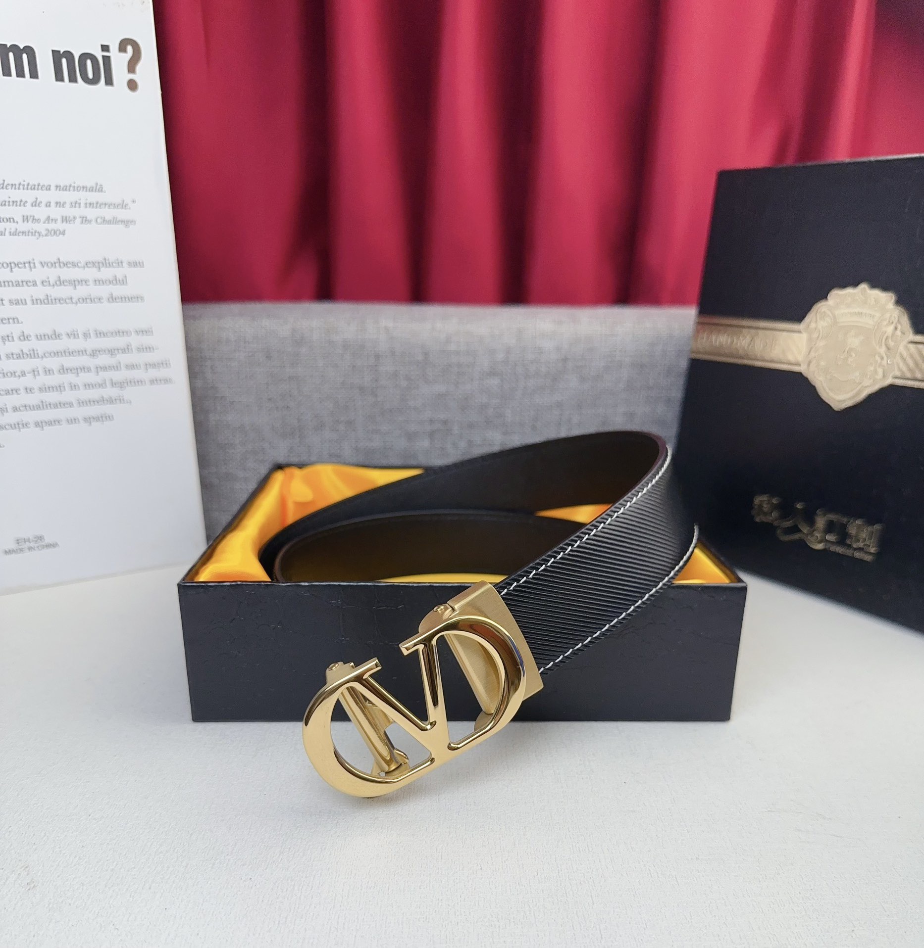 V*alentino Belts Top Quality