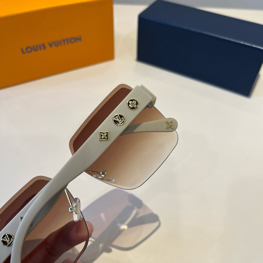 L*ouis V*uitton Glasses