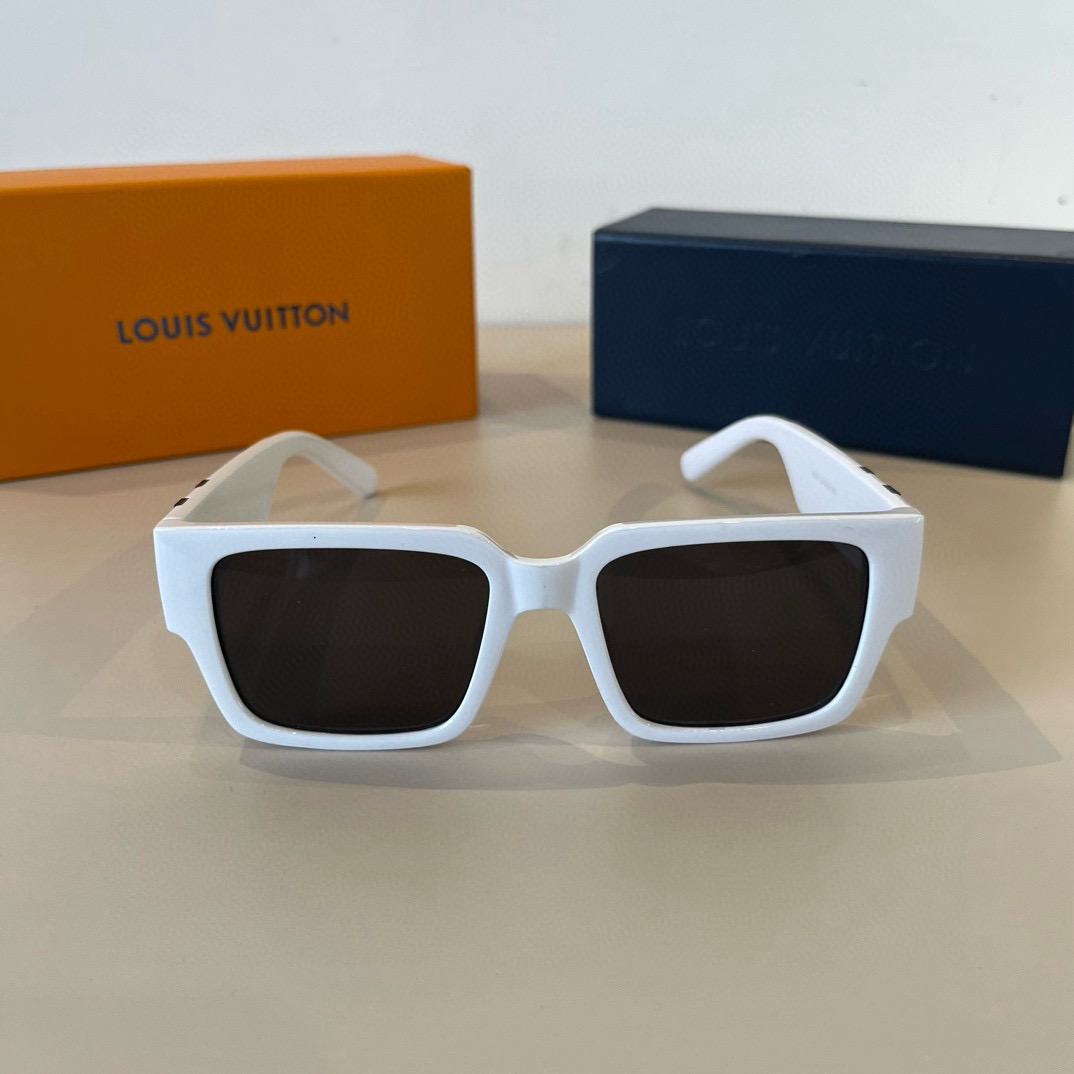 L*ouis V*uitton Glasses