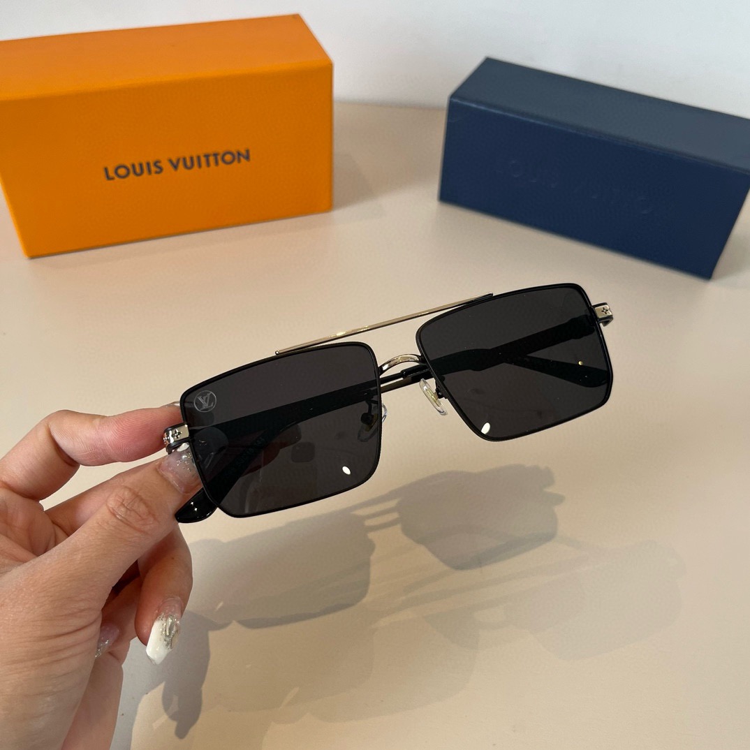 L*ouis V*uitton Glasses