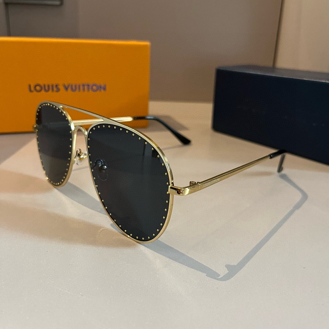 L*ouis V*uitton Glasses