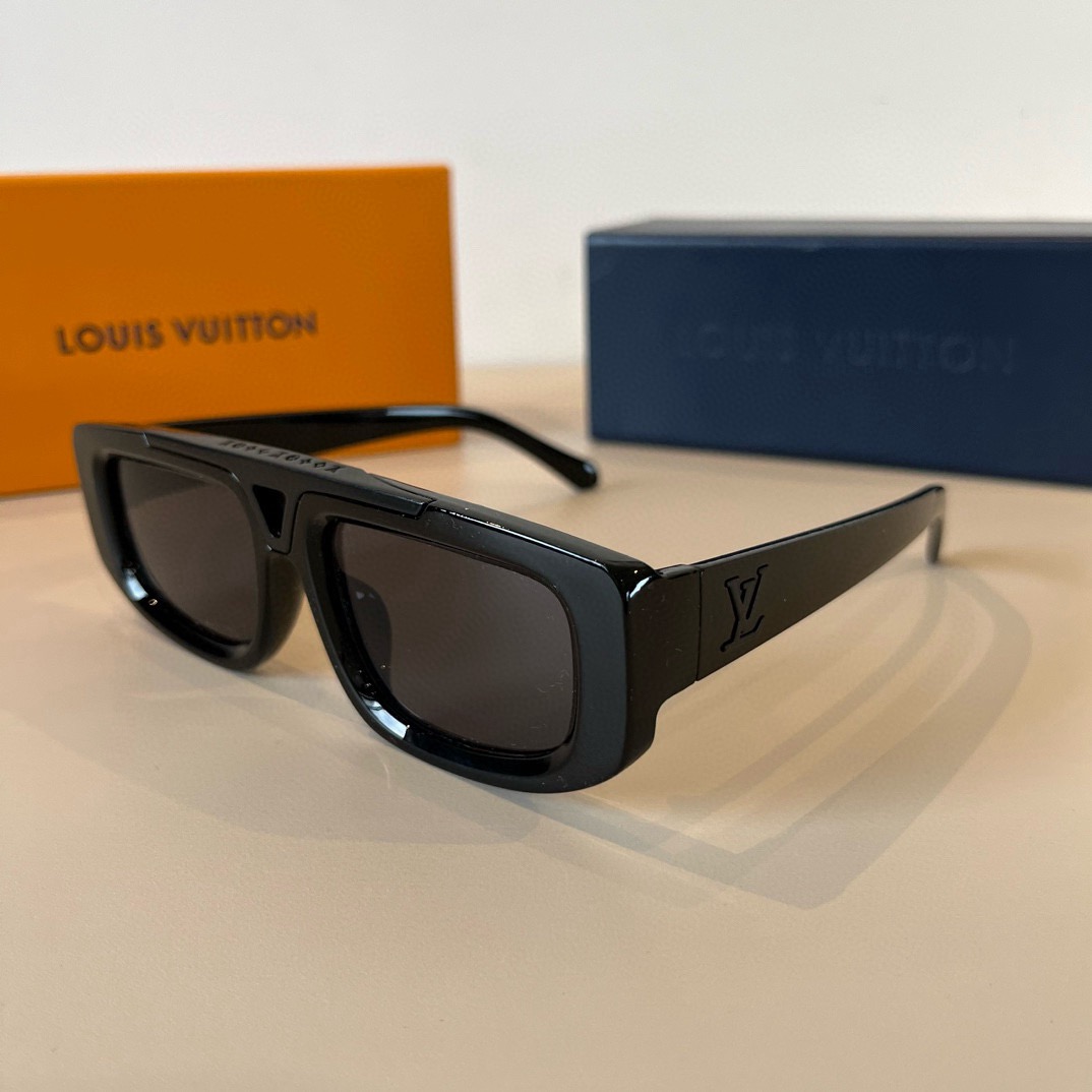 L*ouis V*uitton Glasses