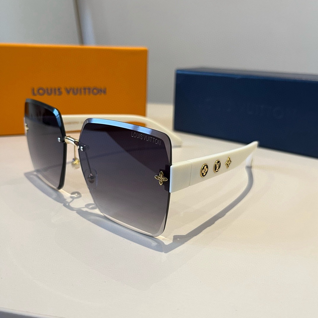 L*ouis V*uitton Glasses