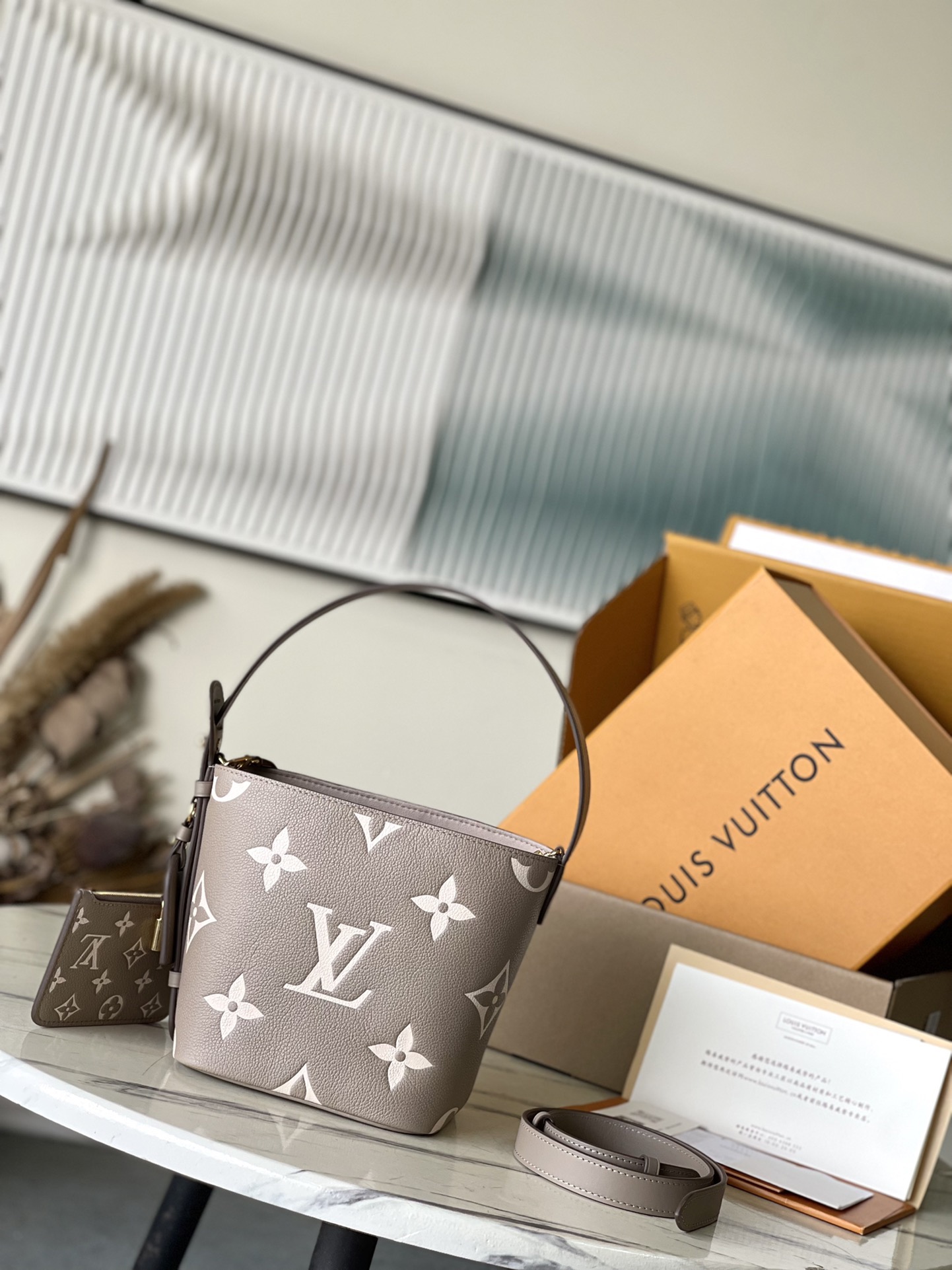 L*ouis V*uitton Top Bag