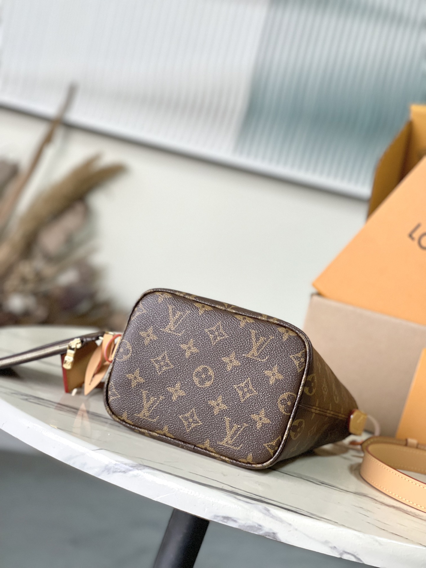 L*ouis V*uitton Top Bag