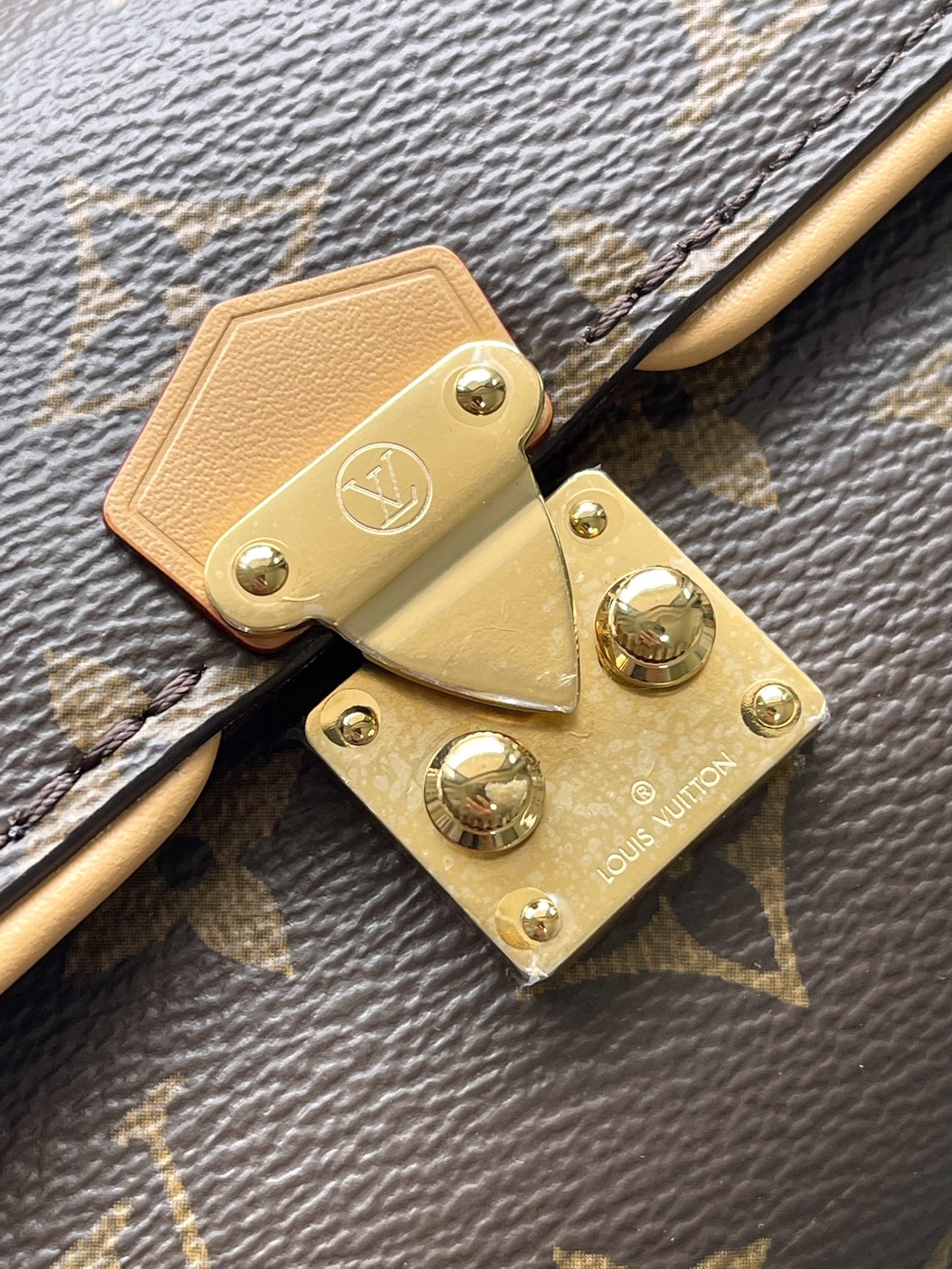 L*ouis V*uitton Top Bag