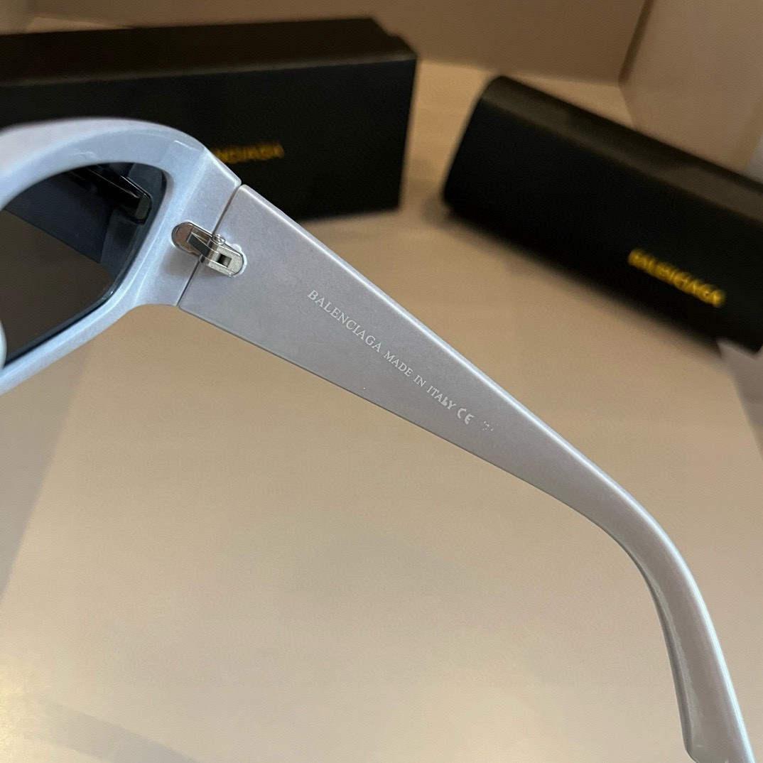 Top Quality B*alenciaga Glasses