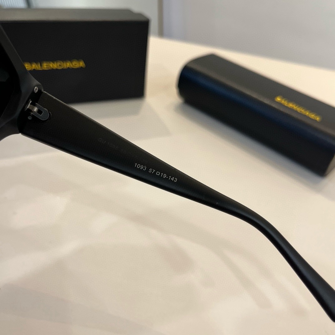 Top Quality B*alenciaga Glasses