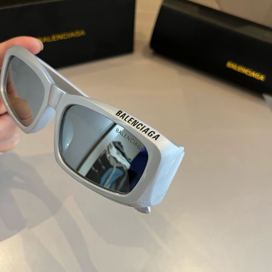 Top Quality B*alenciaga Glasses