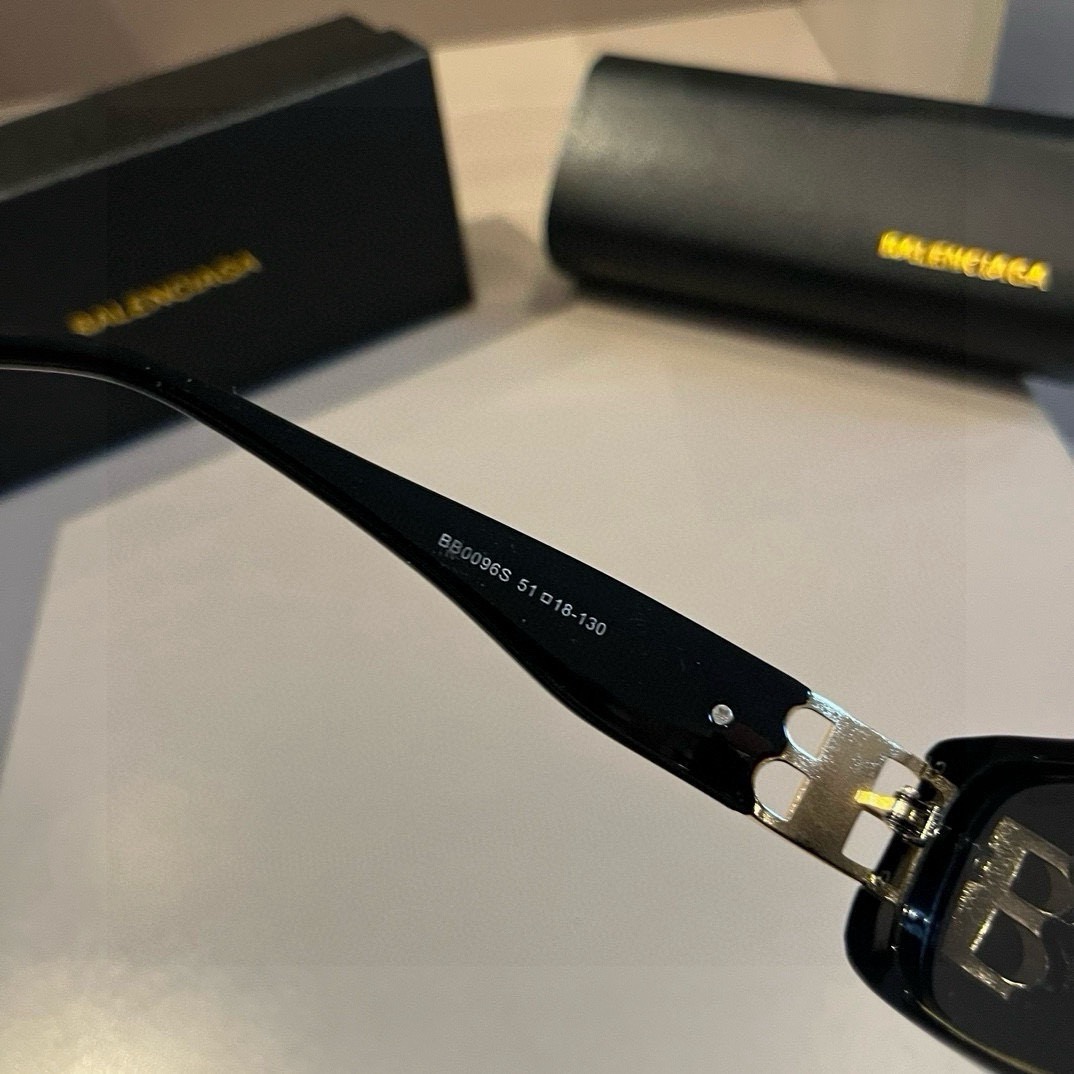 Top Quality B*alenciaga Glasses