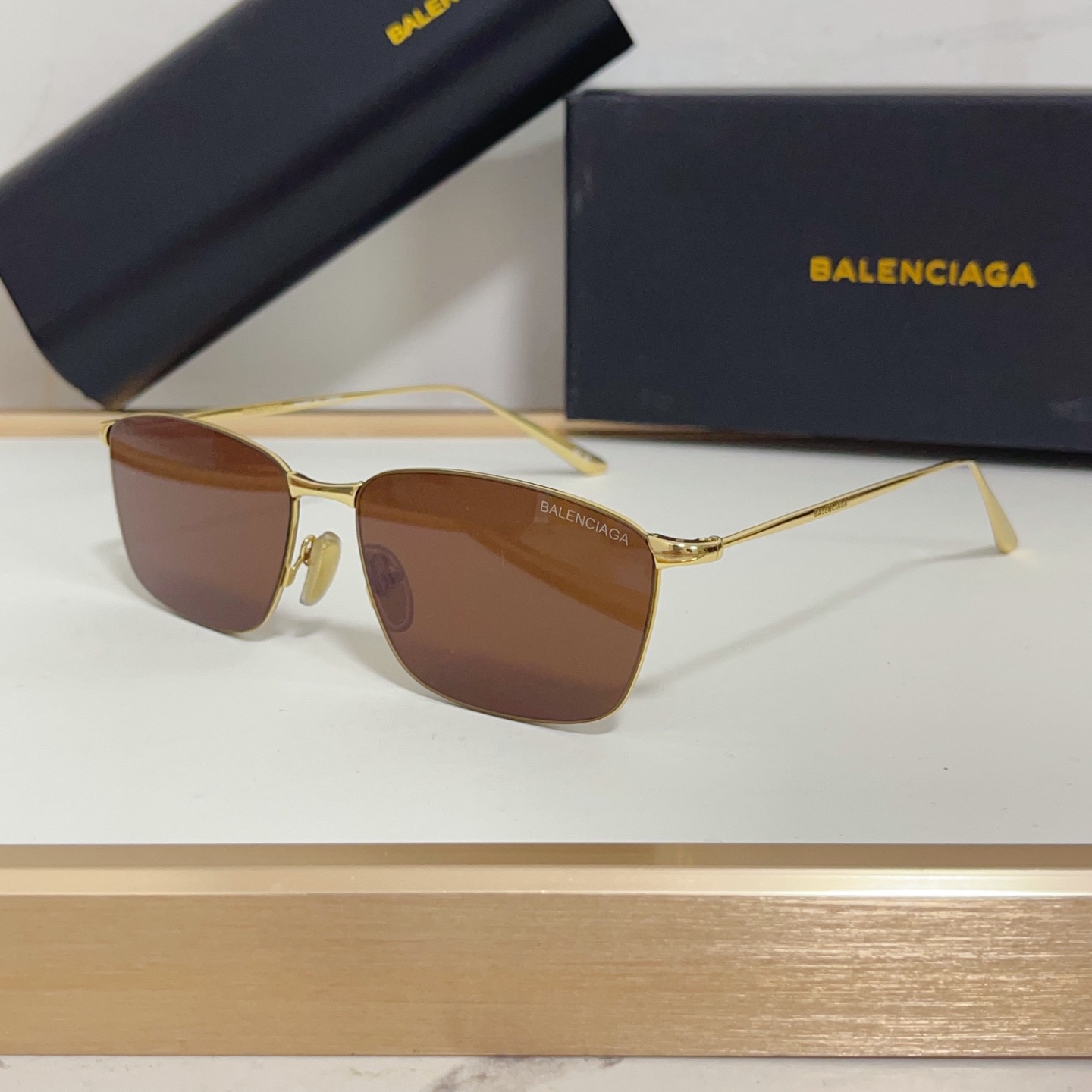 Top Quality B*alenciaga Glasses