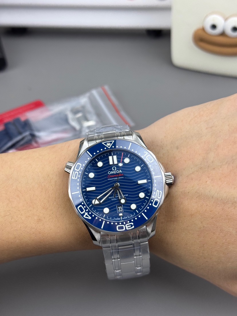 Top Quality 0*mega Watches