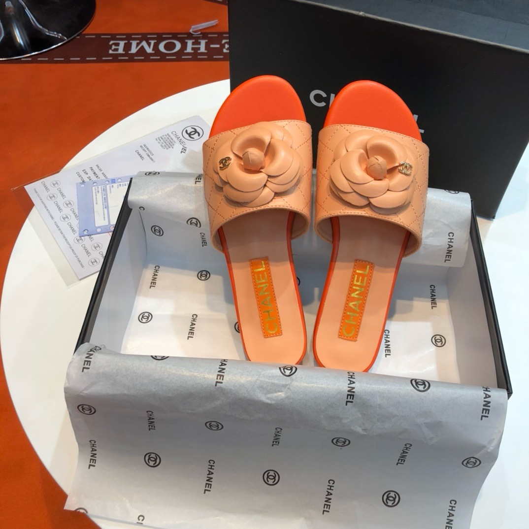 Women Top Quality C*hanel shoes