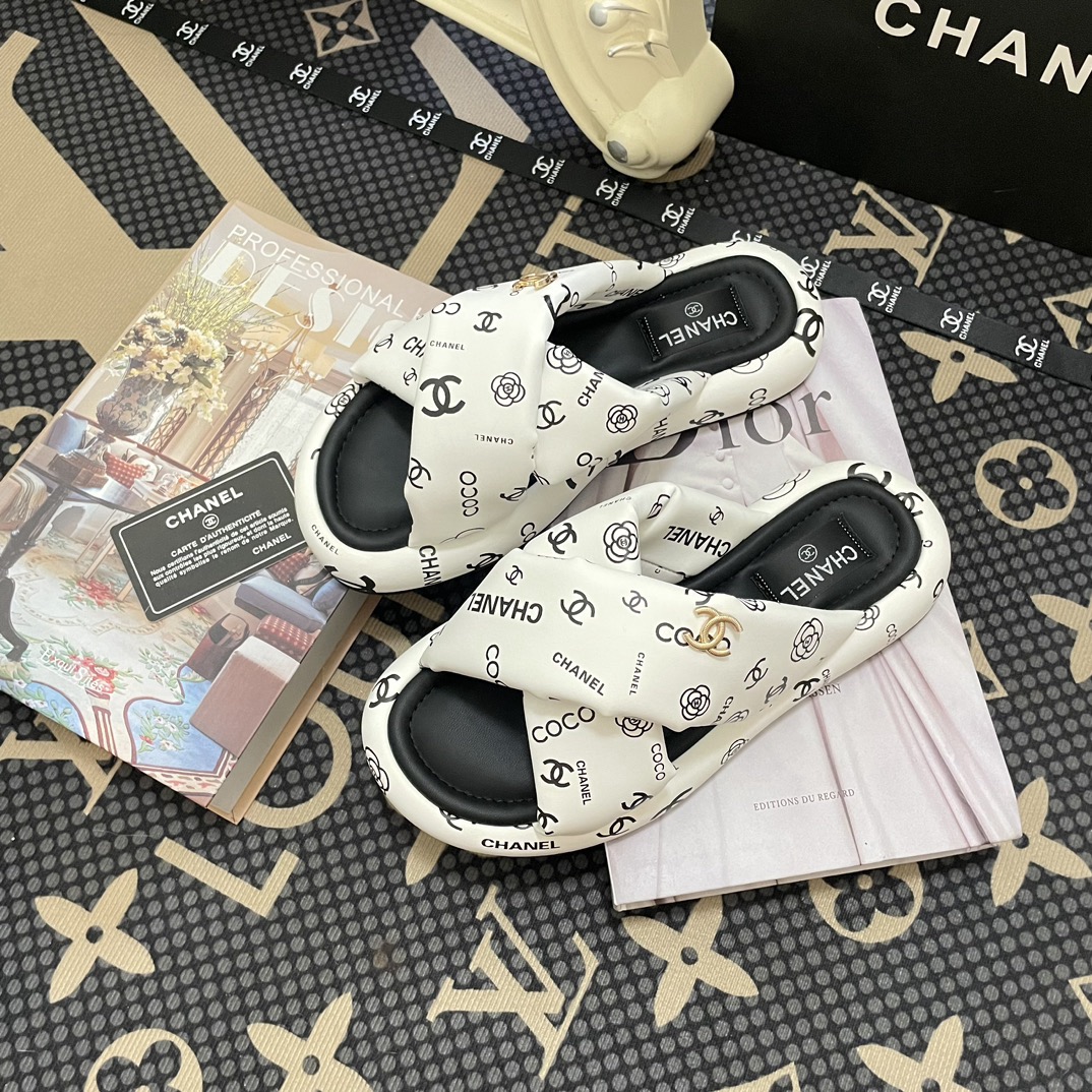 Women Top Quality C*hanel shoes