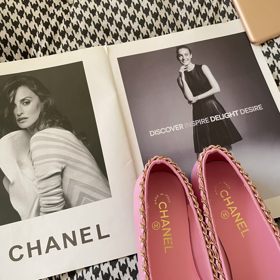 Women Top Quality C*hanel shoes