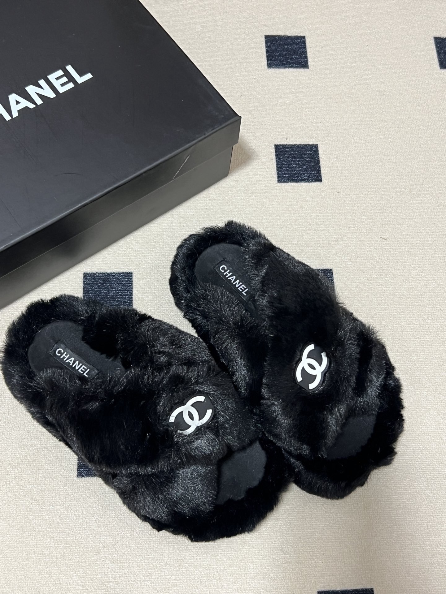 Women Top Quality C*hanel shoes