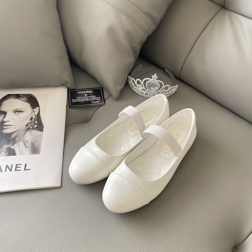 Women Top Quality C*hanel shoes