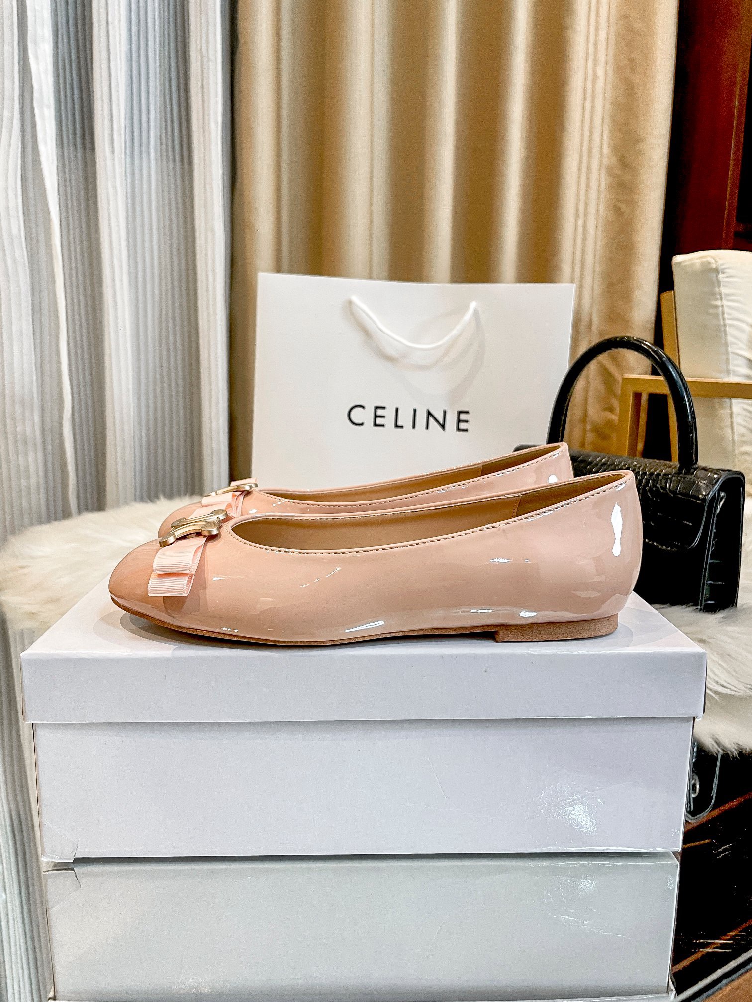 Women Top Quality C*eline shoes