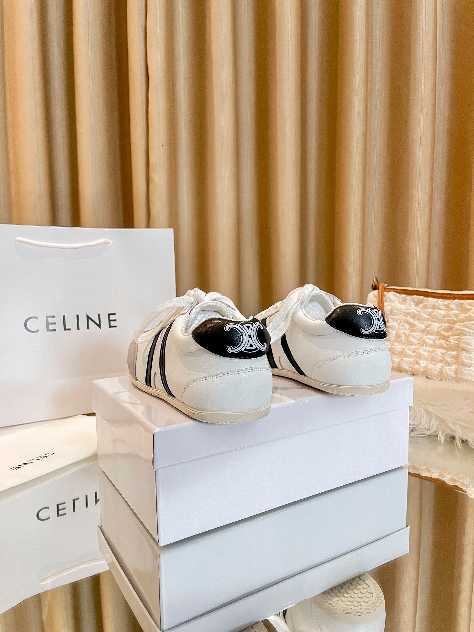Women Top Quality C*eline shoes
