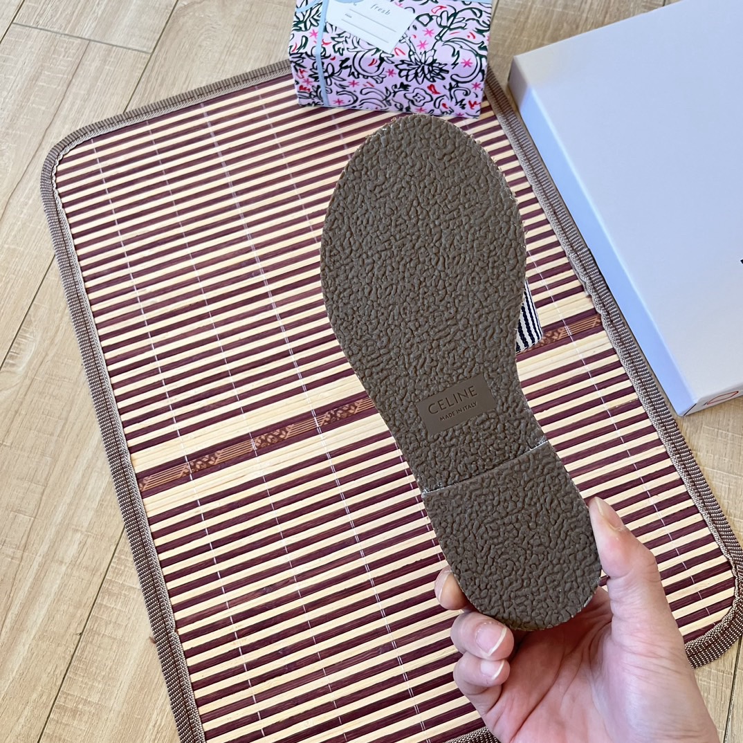 Women Top Quality C*eline shoes