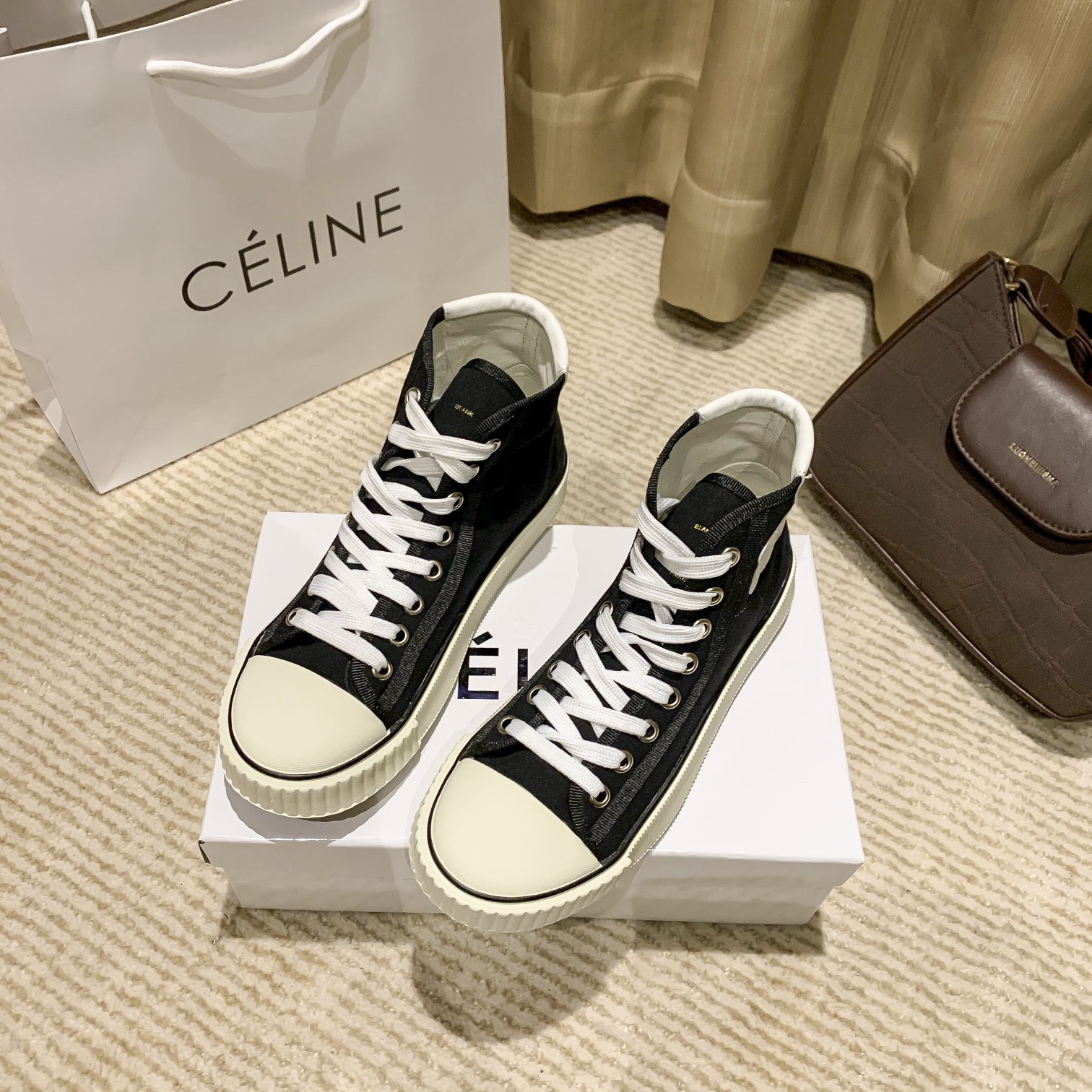 Women Top Quality C*eline shoes
