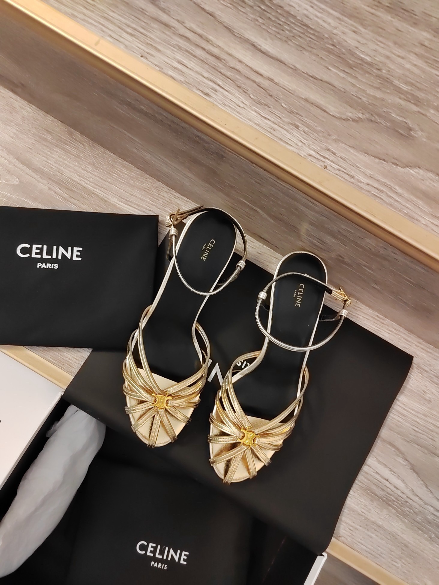 Women Top Quality C*eline shoes