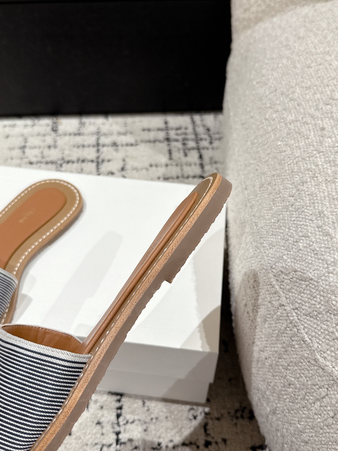 Women Top Quality C*eline shoes