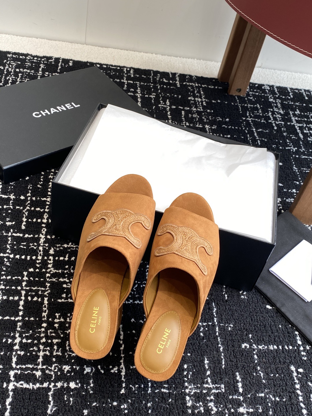 Women Top Quality C*eline shoes