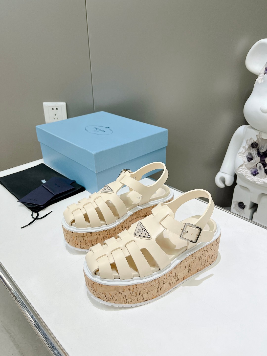 Women Men Top Quality P*rada shoes