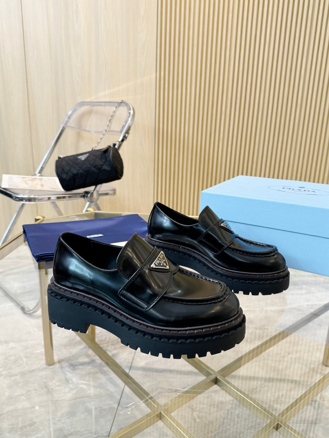 Women Top Quality P*rada shoes