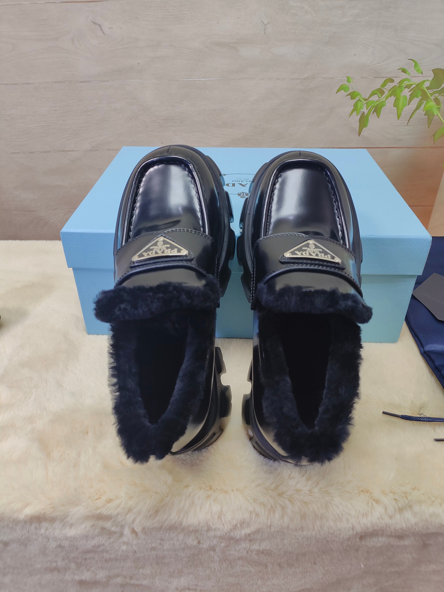 Women Men Top Quality P*rada shoes