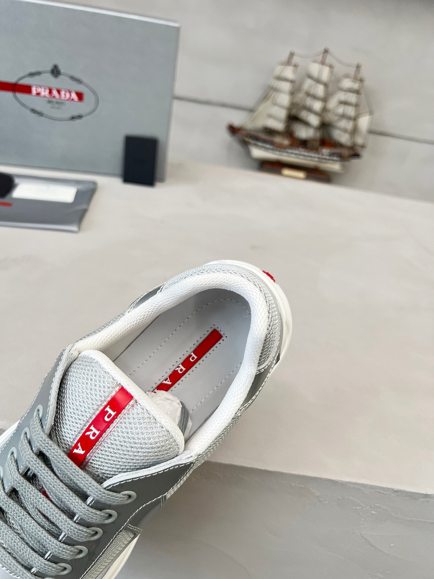 Women Men Top Quality P*rada shoes