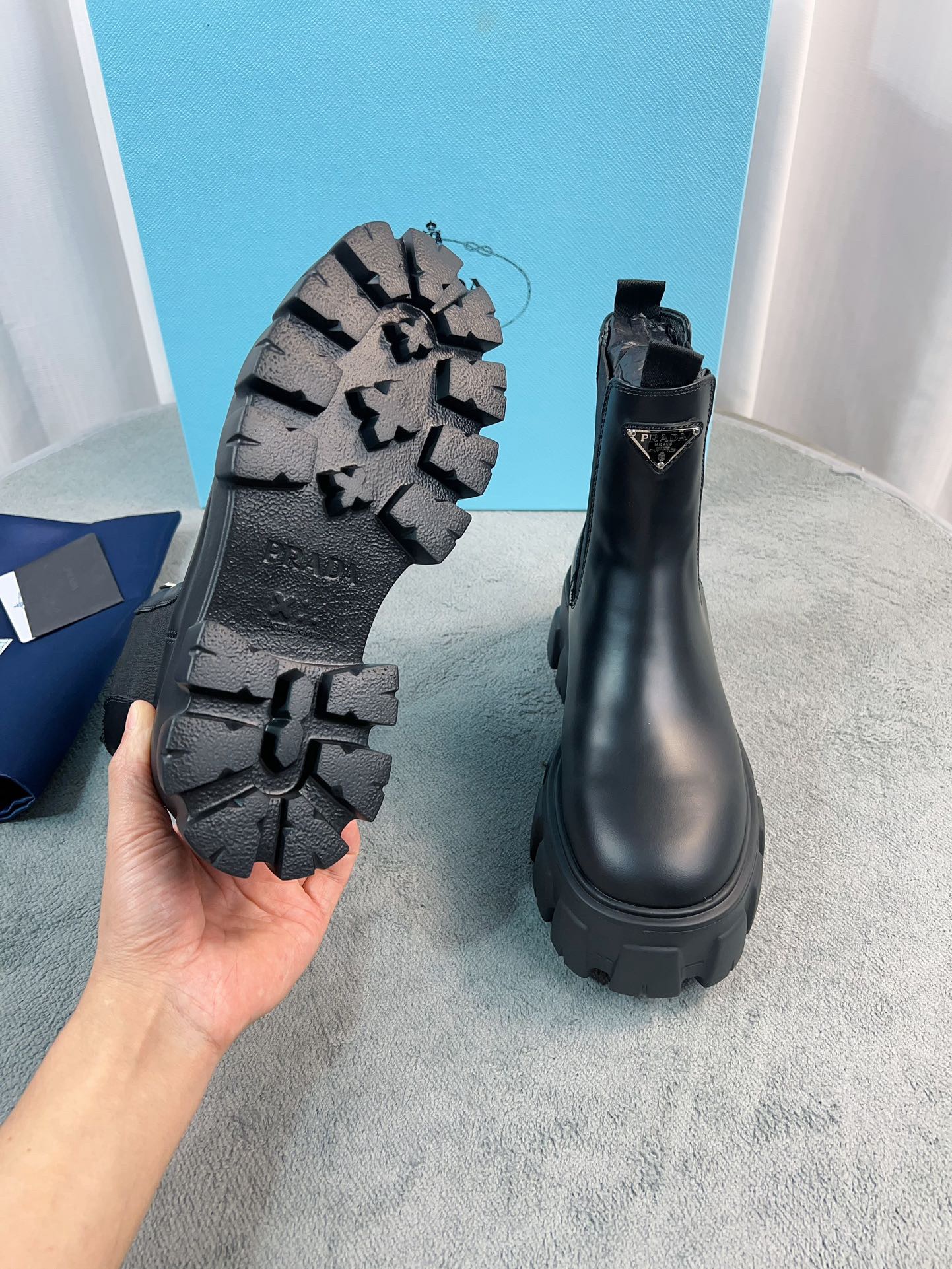 Women Men Top Quality P*rada shoes