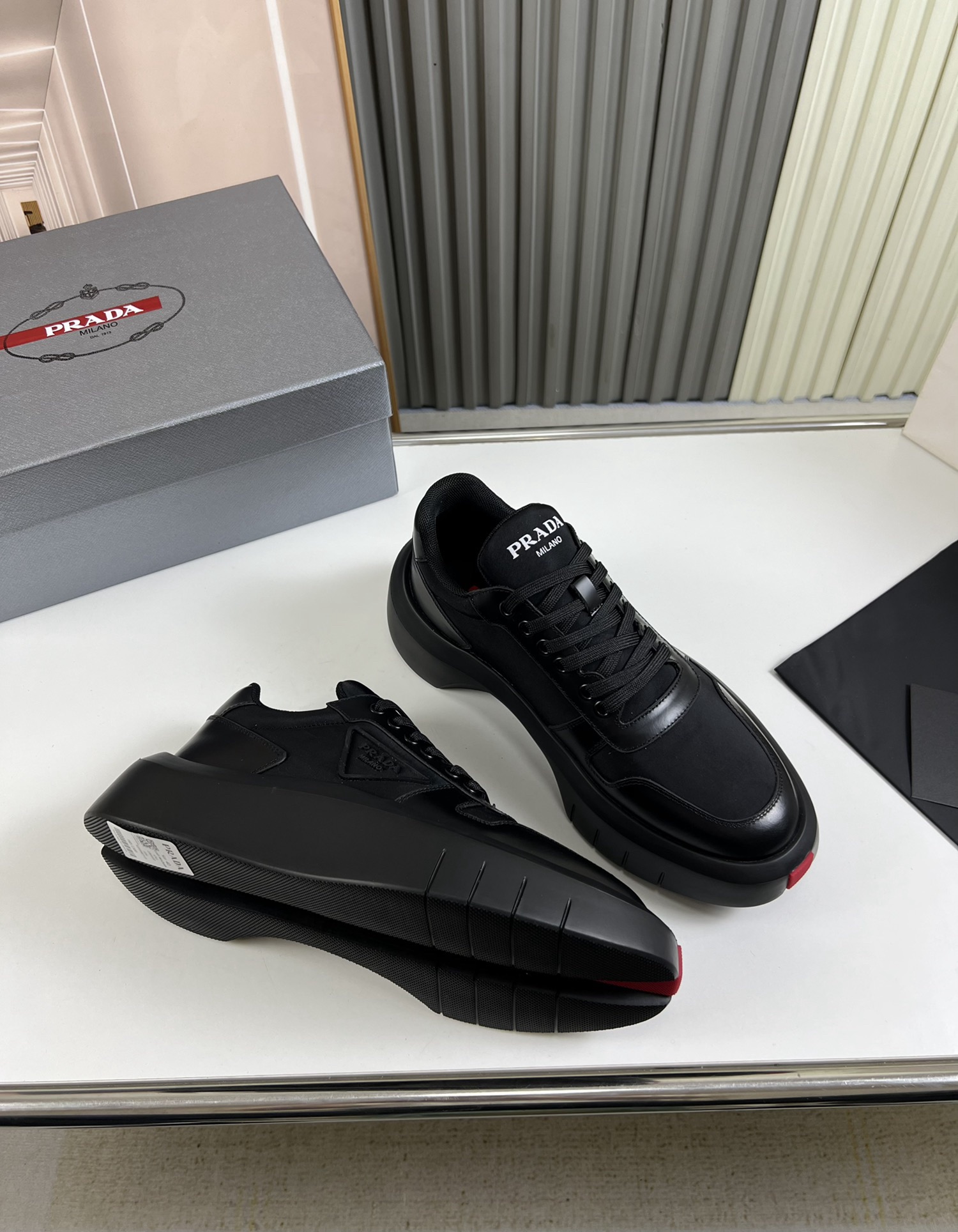 Women Men Top Quality P*rada shoes