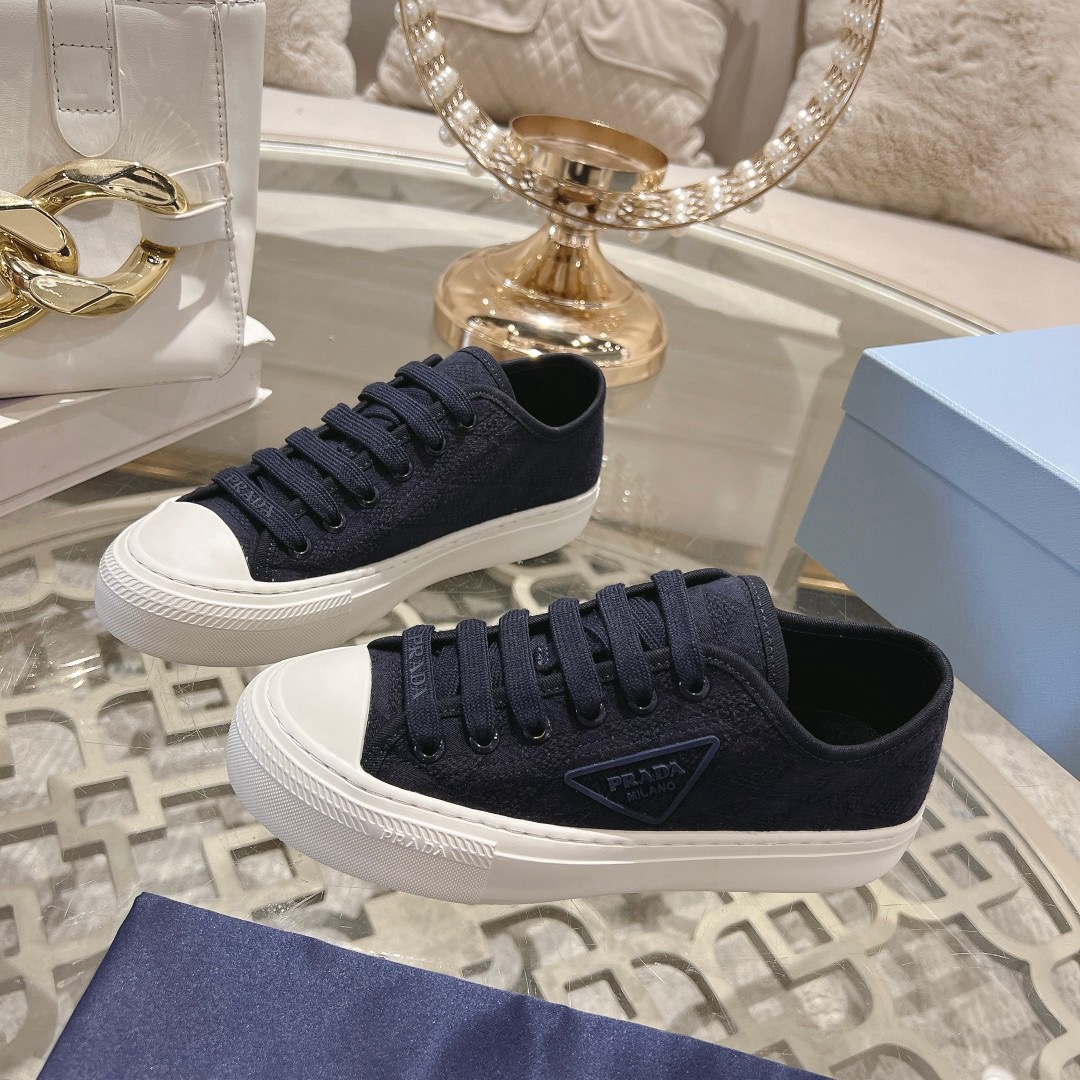 Women Men Top Quality P*rada shoes