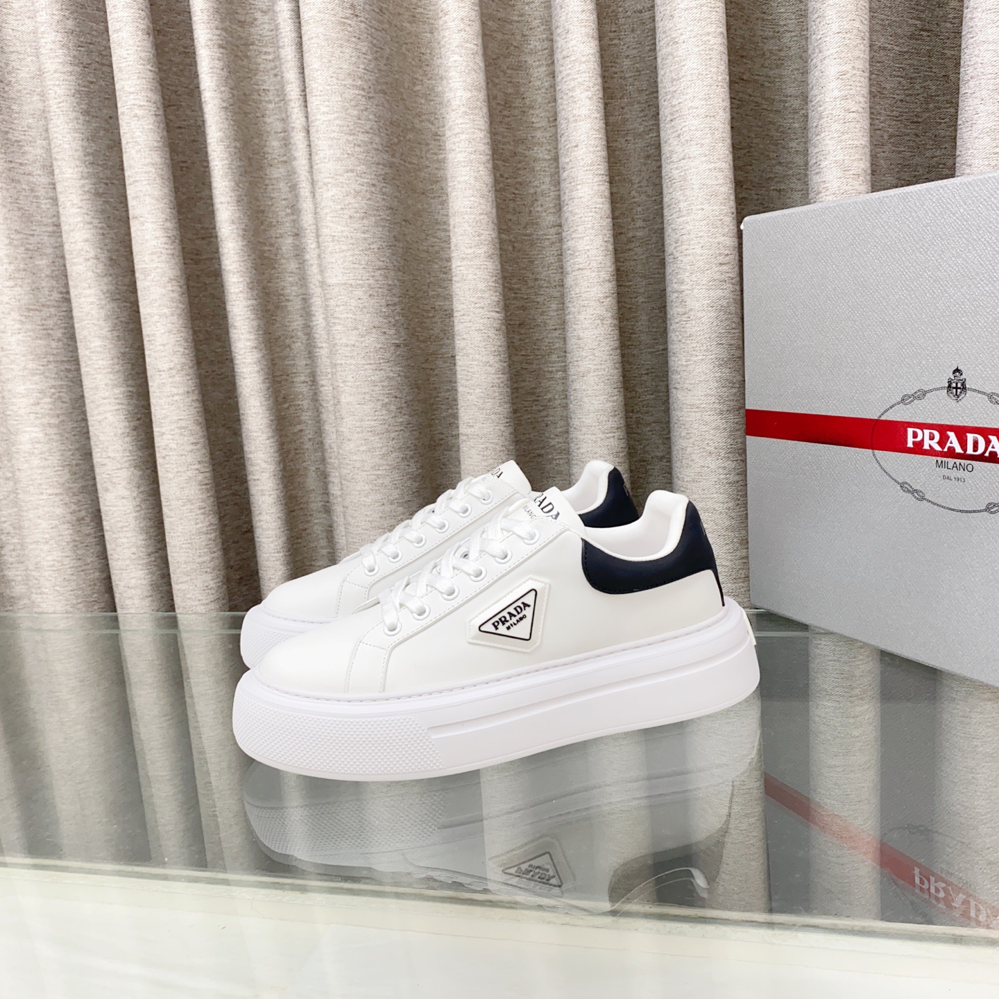 Women Men Top Quality P*rada shoes