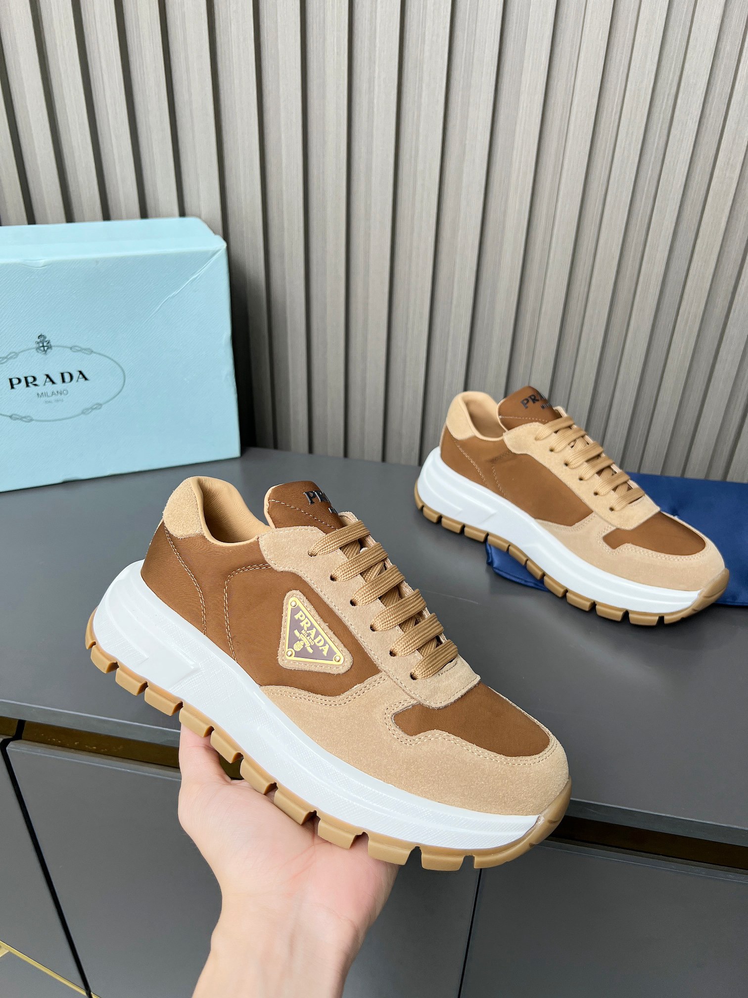 Women Men Top Quality P*rada shoes