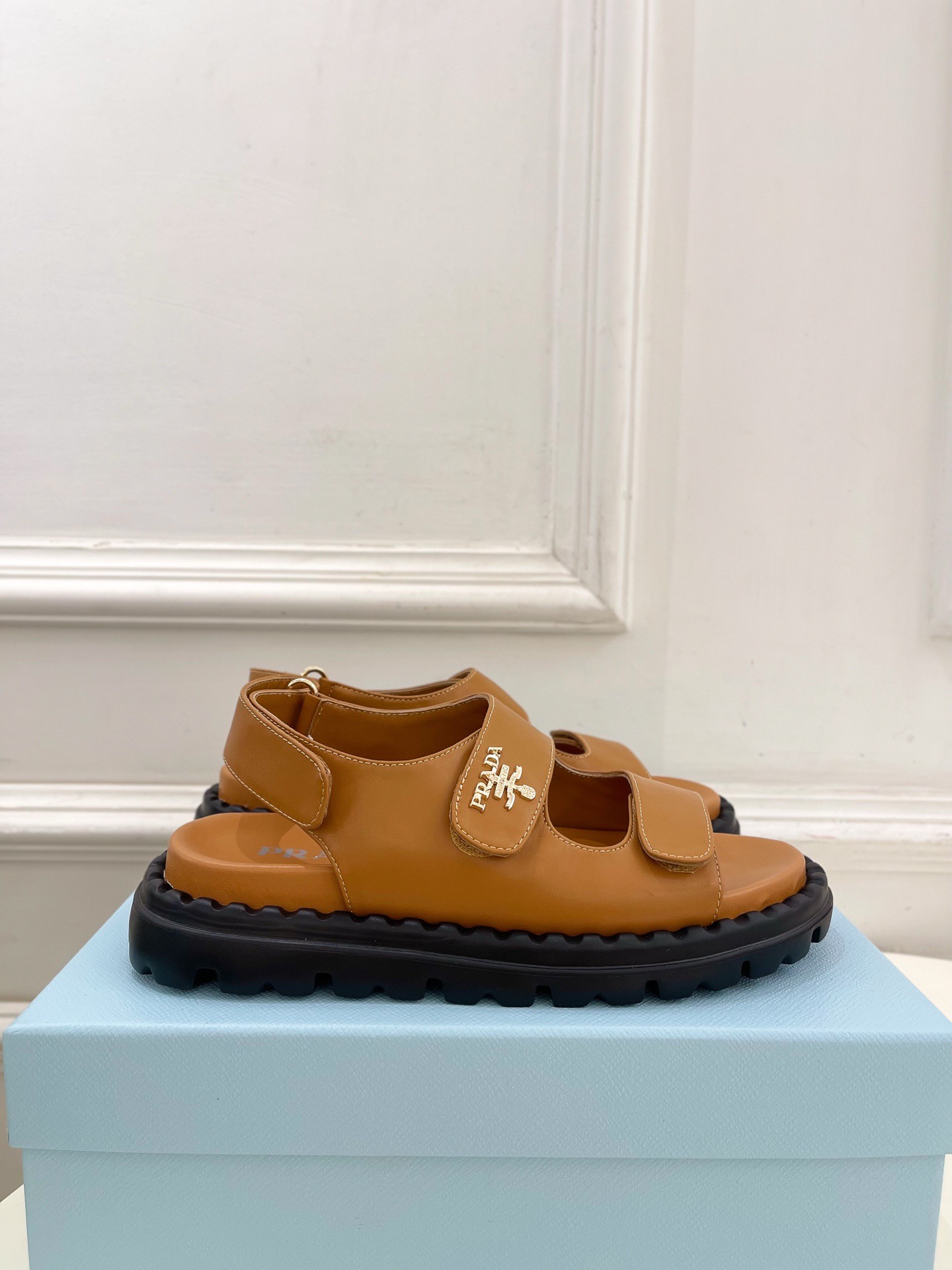 Women Men Top Quality P*rada shoes