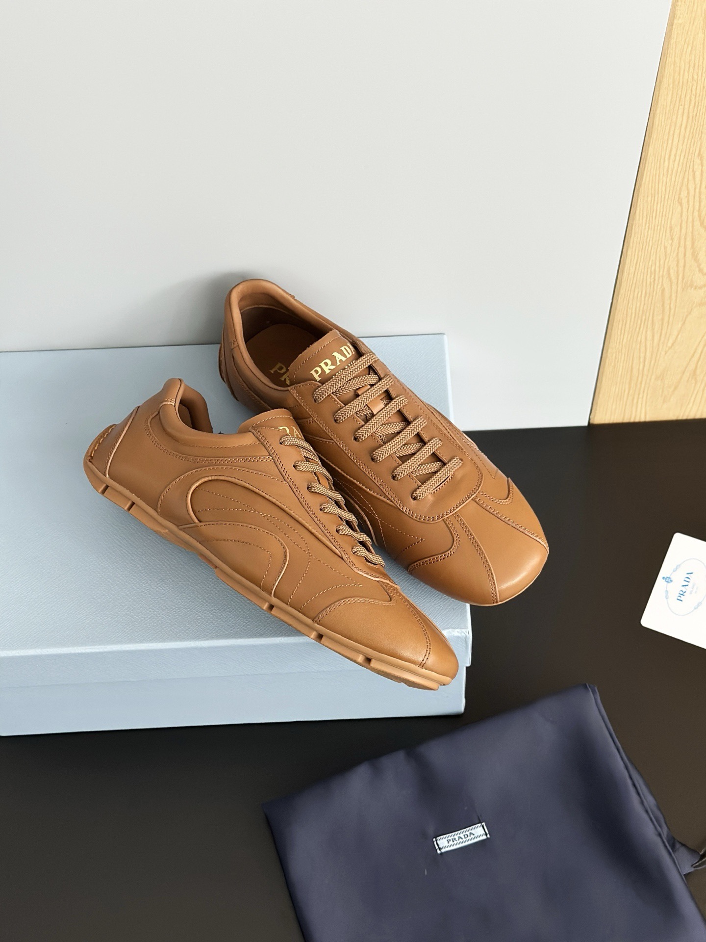 Women Men Top Quality P*rada shoes