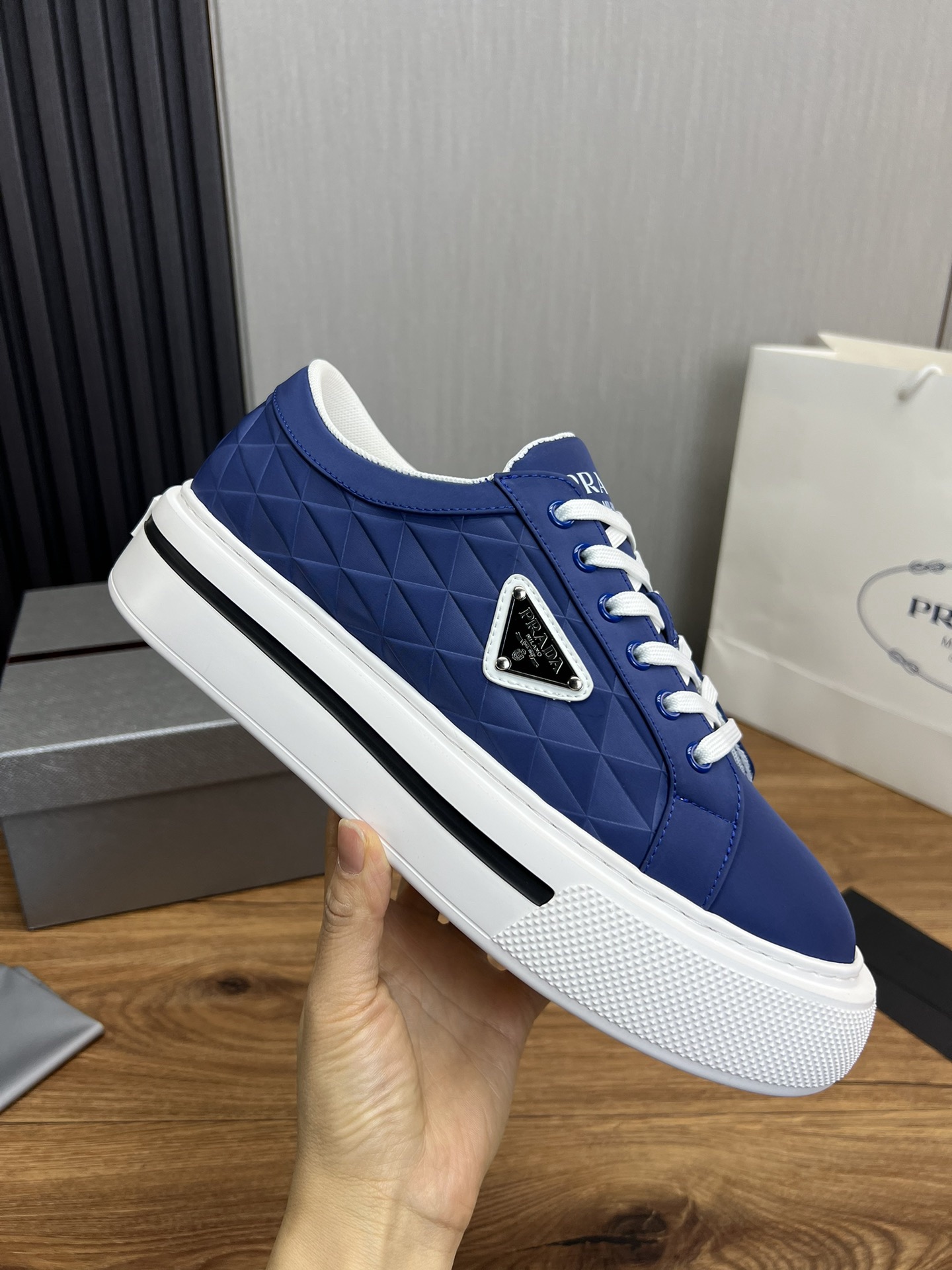 Women Men Top Quality P*rada shoes